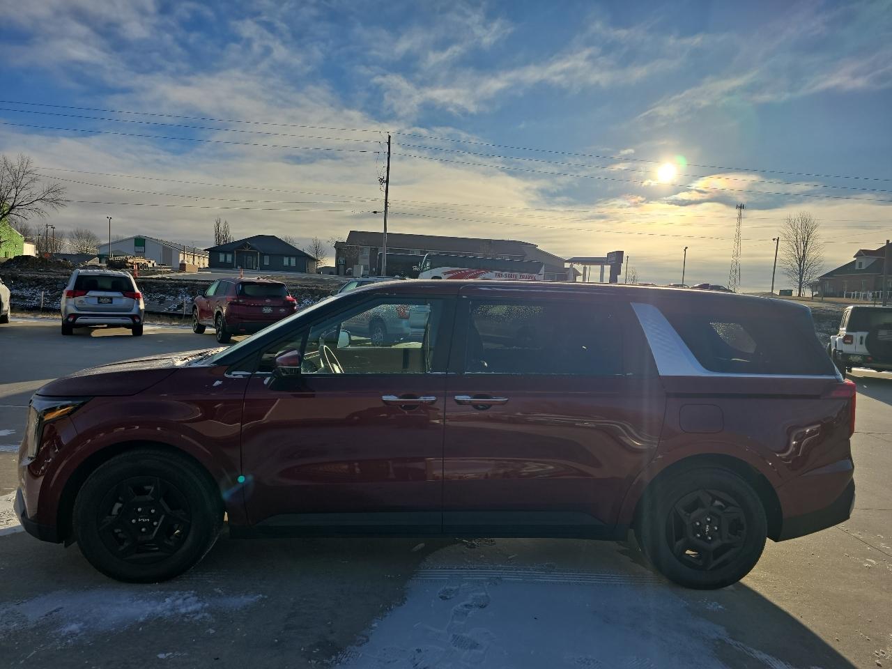 Kia Carnival LXS FWD 2025