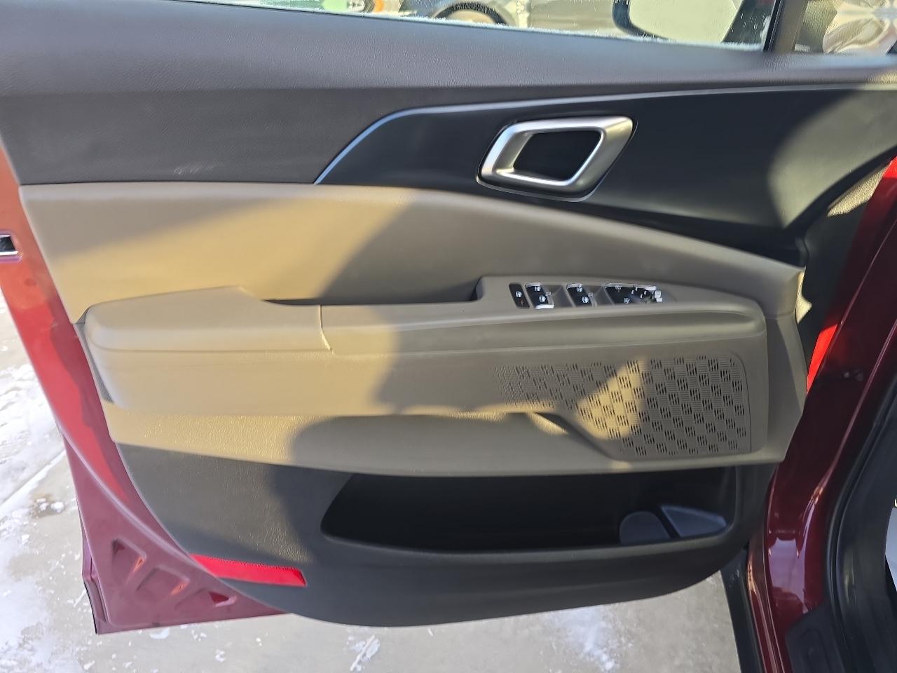 Kia Carnival LXS FWD 2025