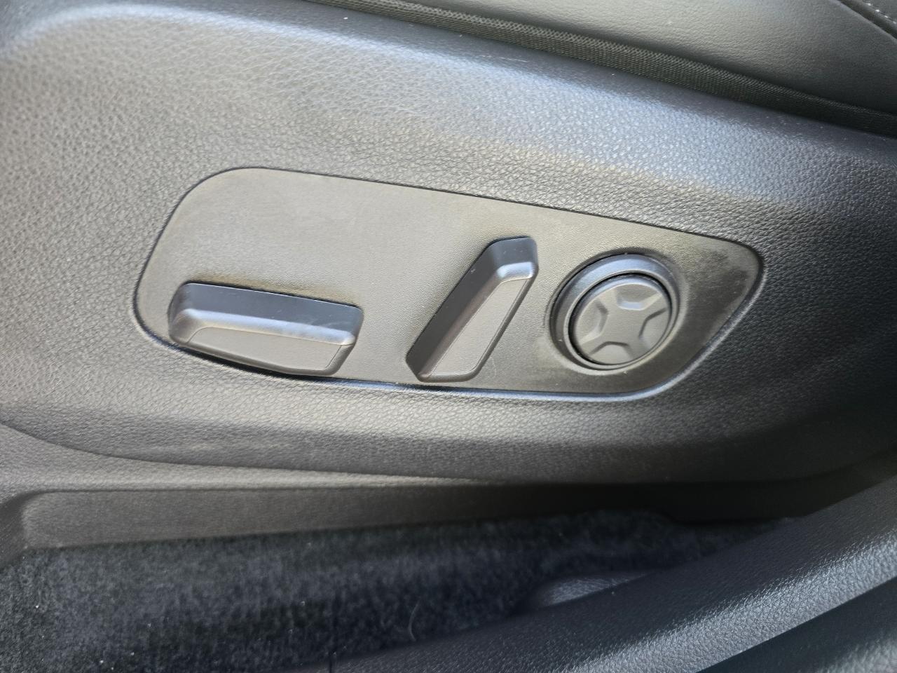 Kia Carnival LXS FWD 2025