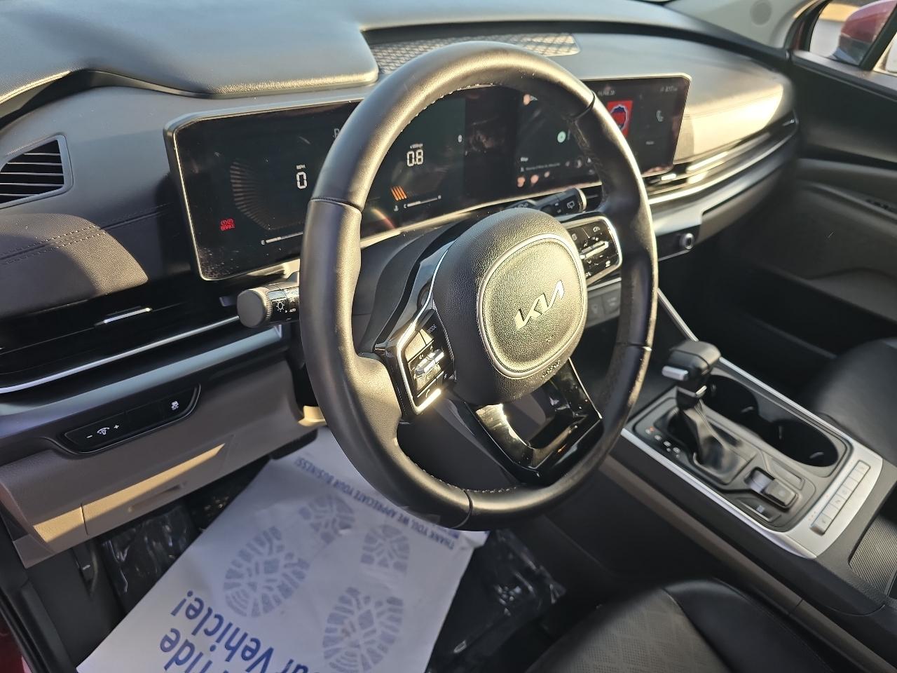 Kia Carnival LXS FWD 2025