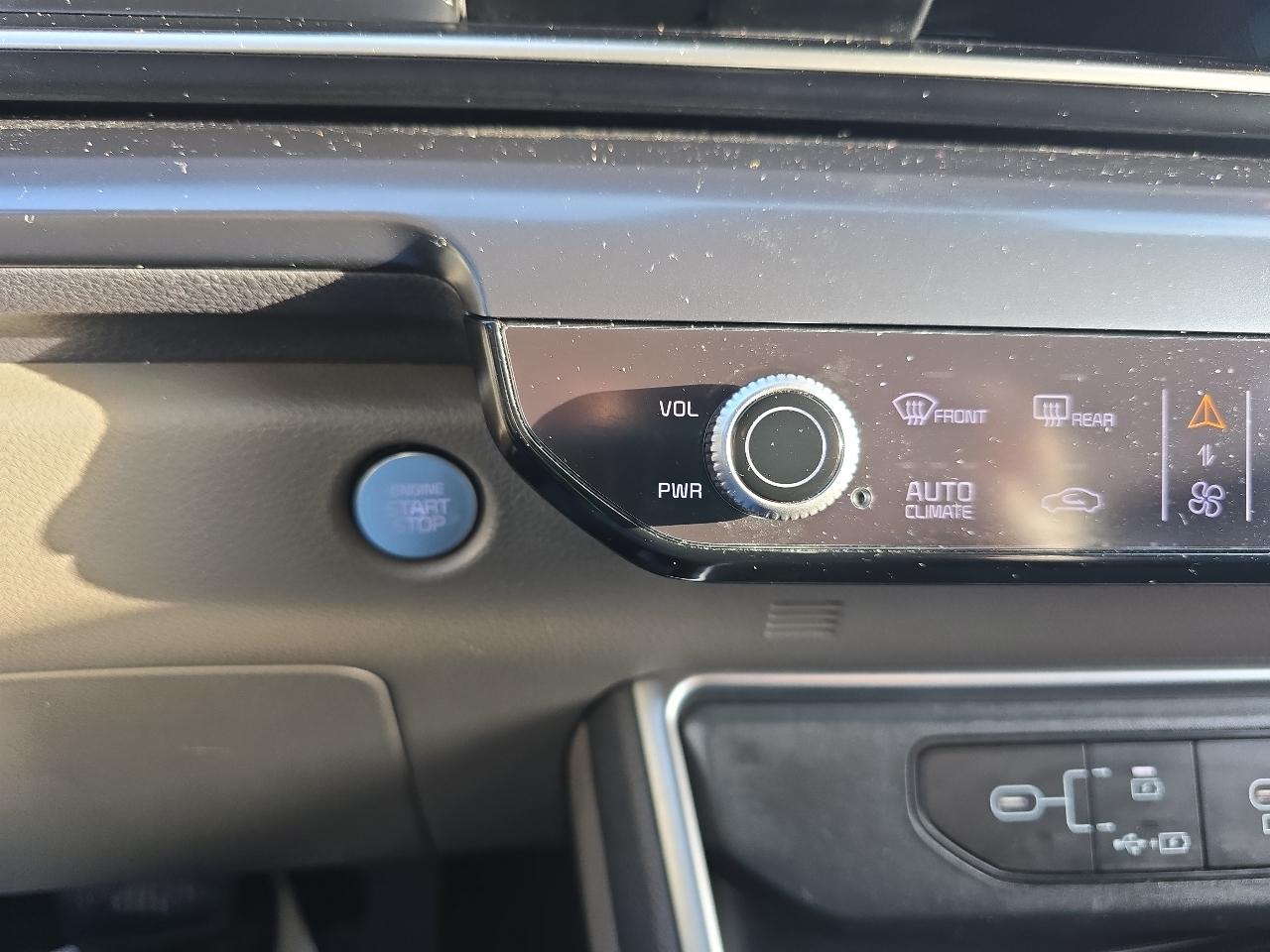 Kia Carnival LXS FWD 2025