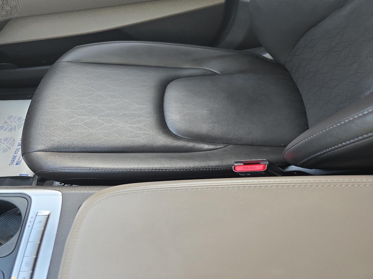 Kia Carnival LXS FWD 2025