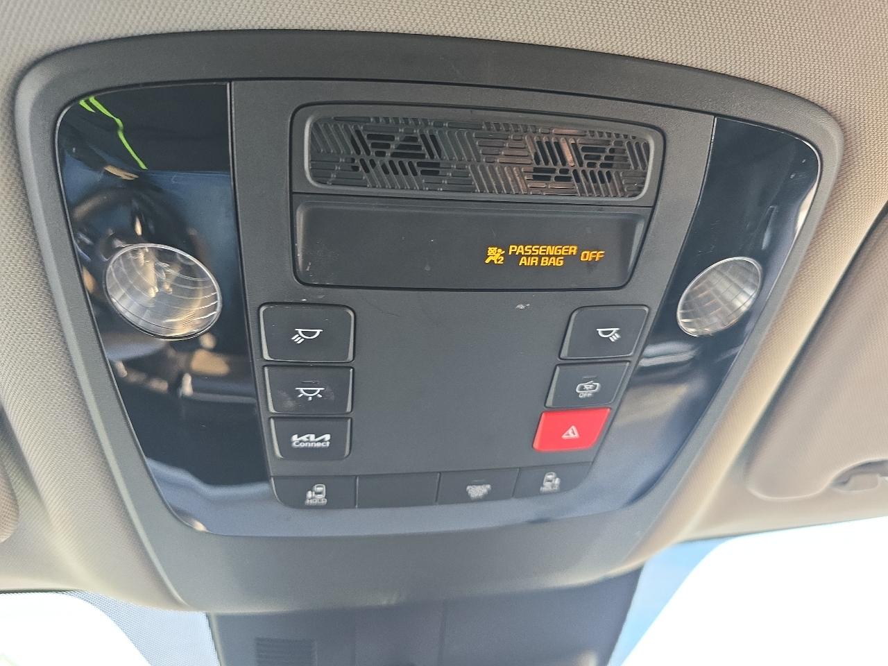 Kia Carnival LXS FWD 2025