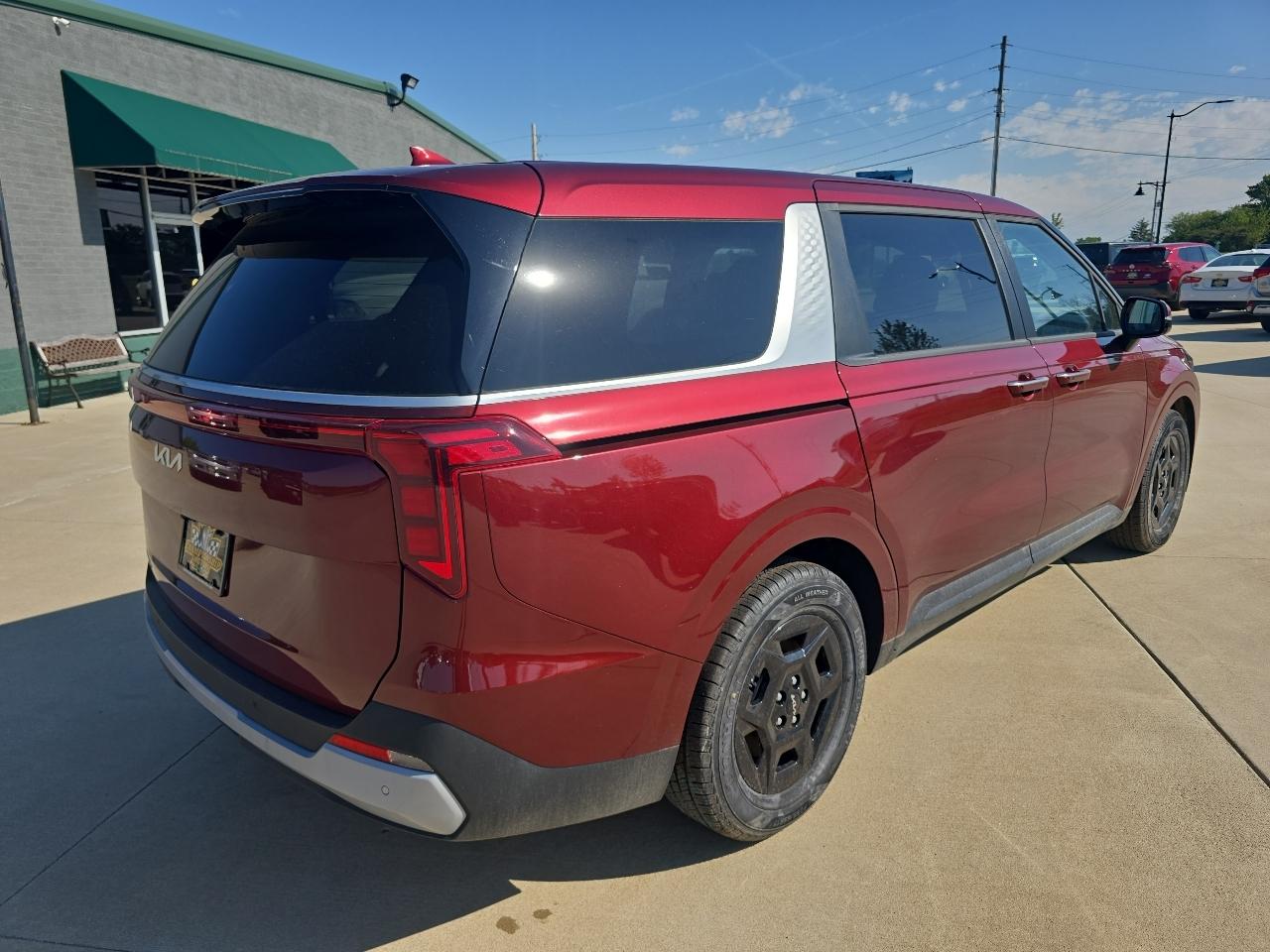 Kia Carnival LXS FWD 2025