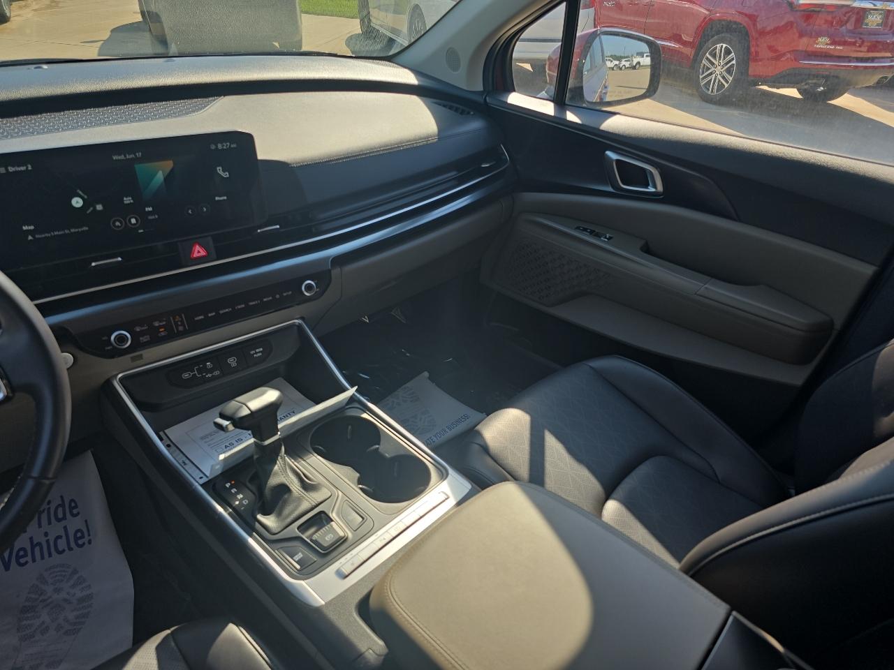 Kia Carnival LXS FWD 2025