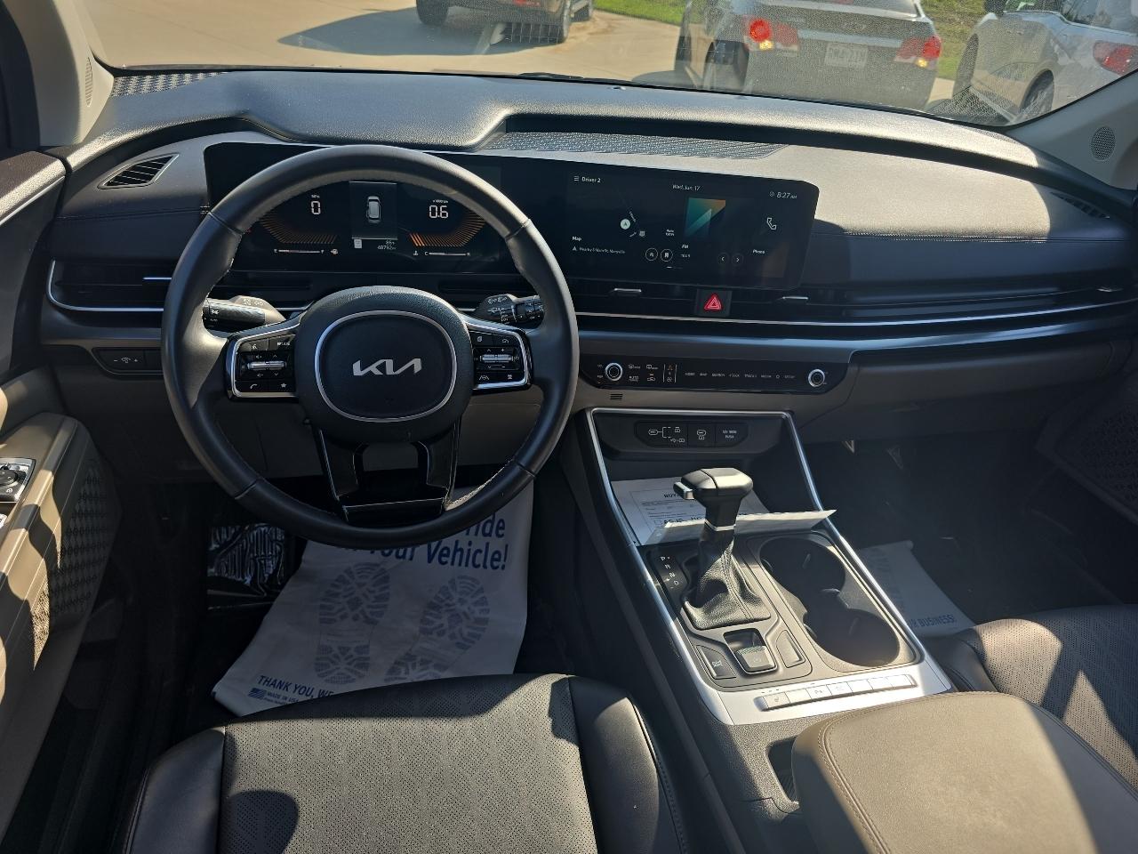 Kia Carnival LXS FWD 2025
