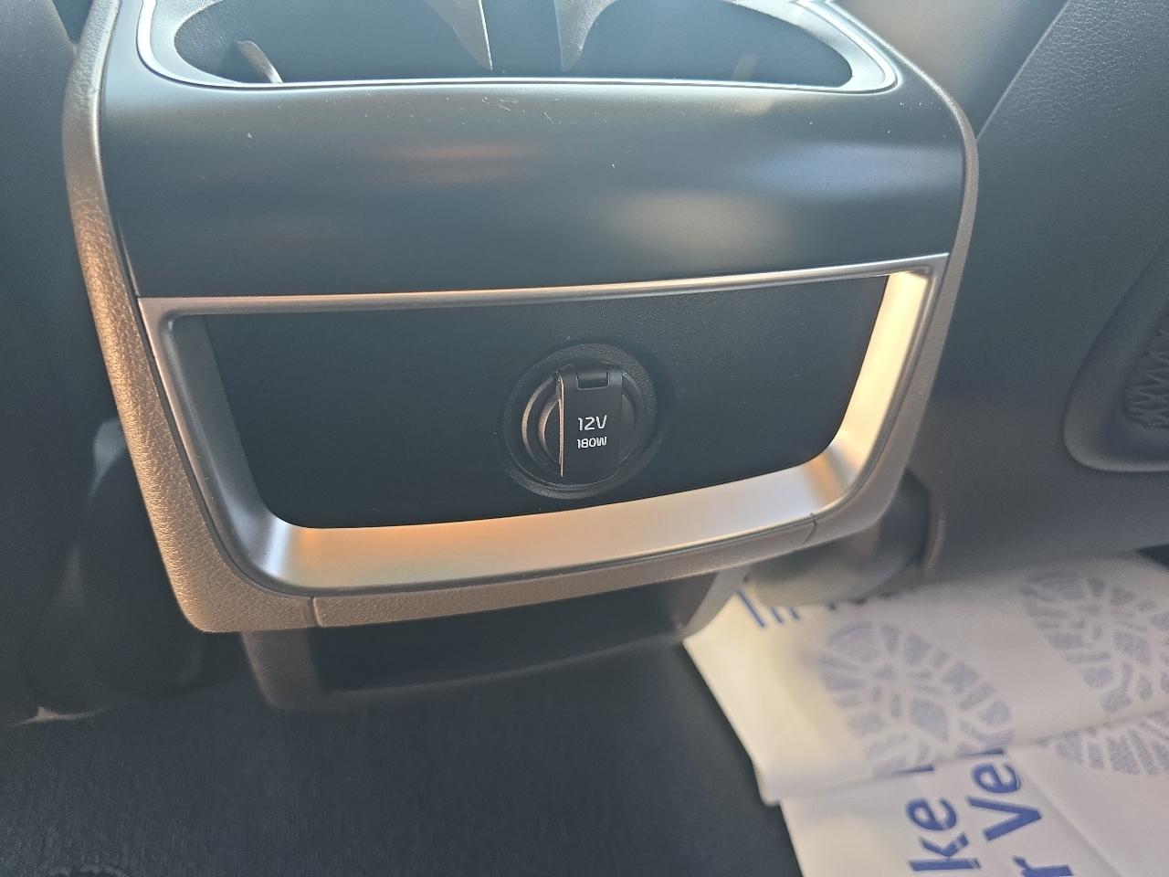 Kia Carnival LXS FWD 2025