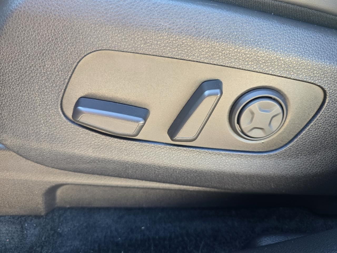 Kia Carnival LXS FWD 2025