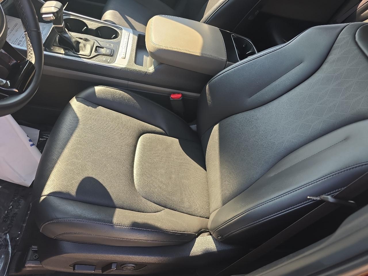 Kia Carnival LXS FWD 2025