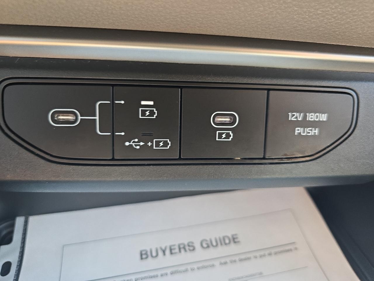 Kia Carnival LXS FWD 2025