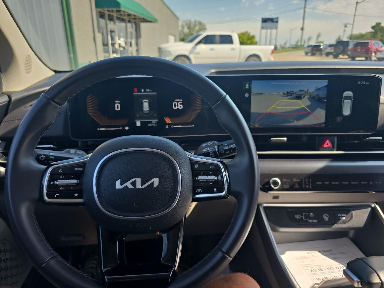 Kia Carnival LXS FWD 2025