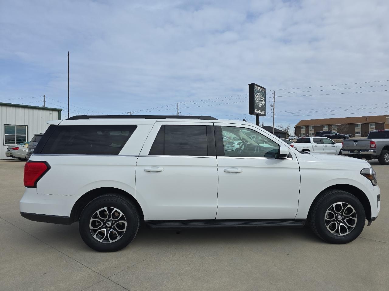 Ford Expedition Max XLT 4x4 2024