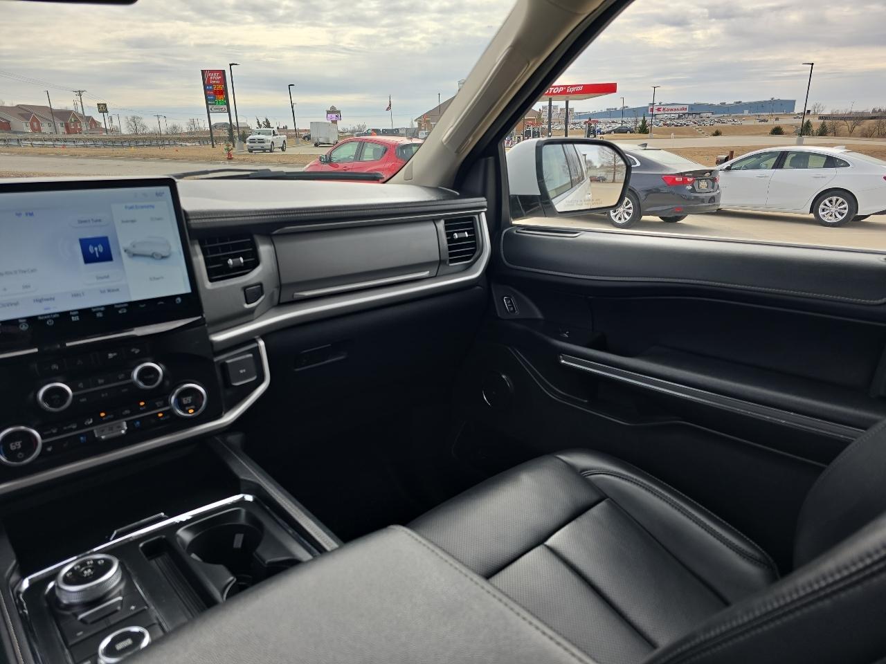 Ford Expedition Max XLT 4x4 2024