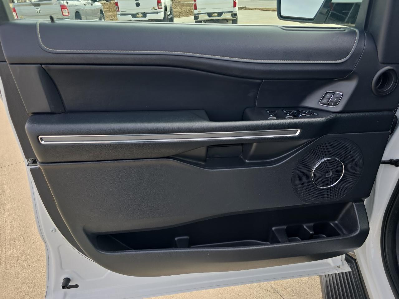 Ford Expedition Max XLT 4x4 2024