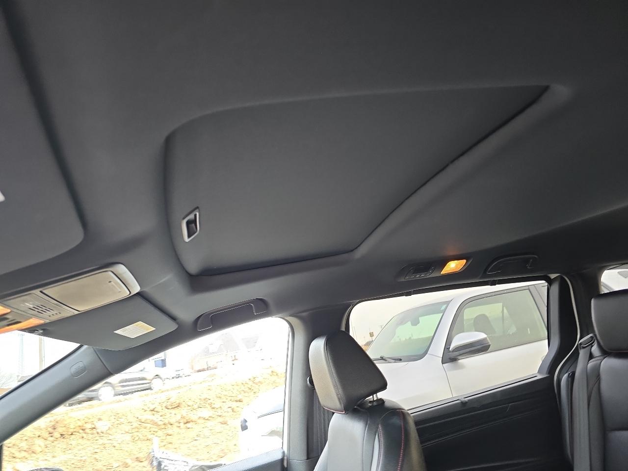 Honda Odyssey Sport-L Auto 2025