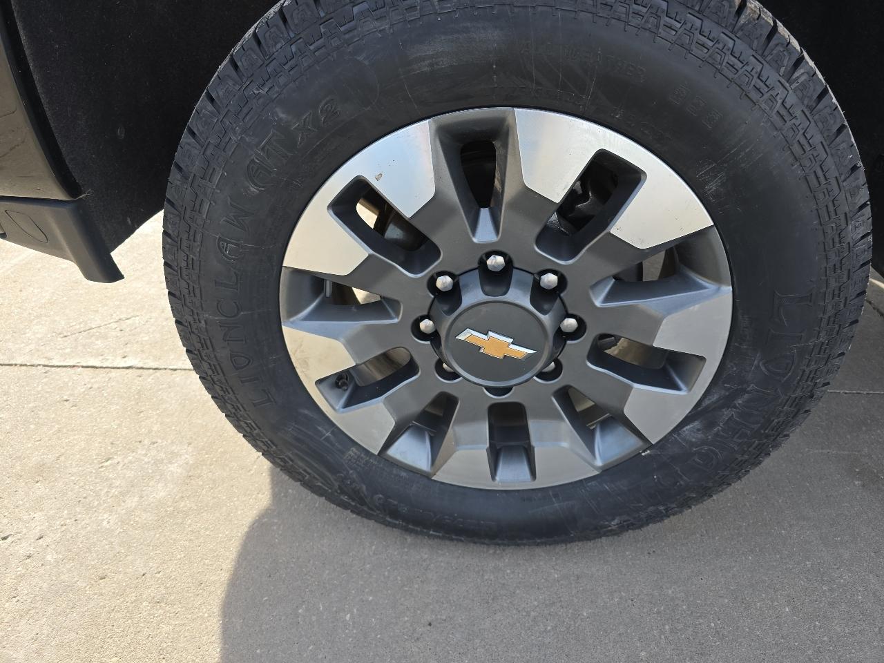 Chevrolet Silverado 2500HD 4WD Crew Cab 159" Custom 2022