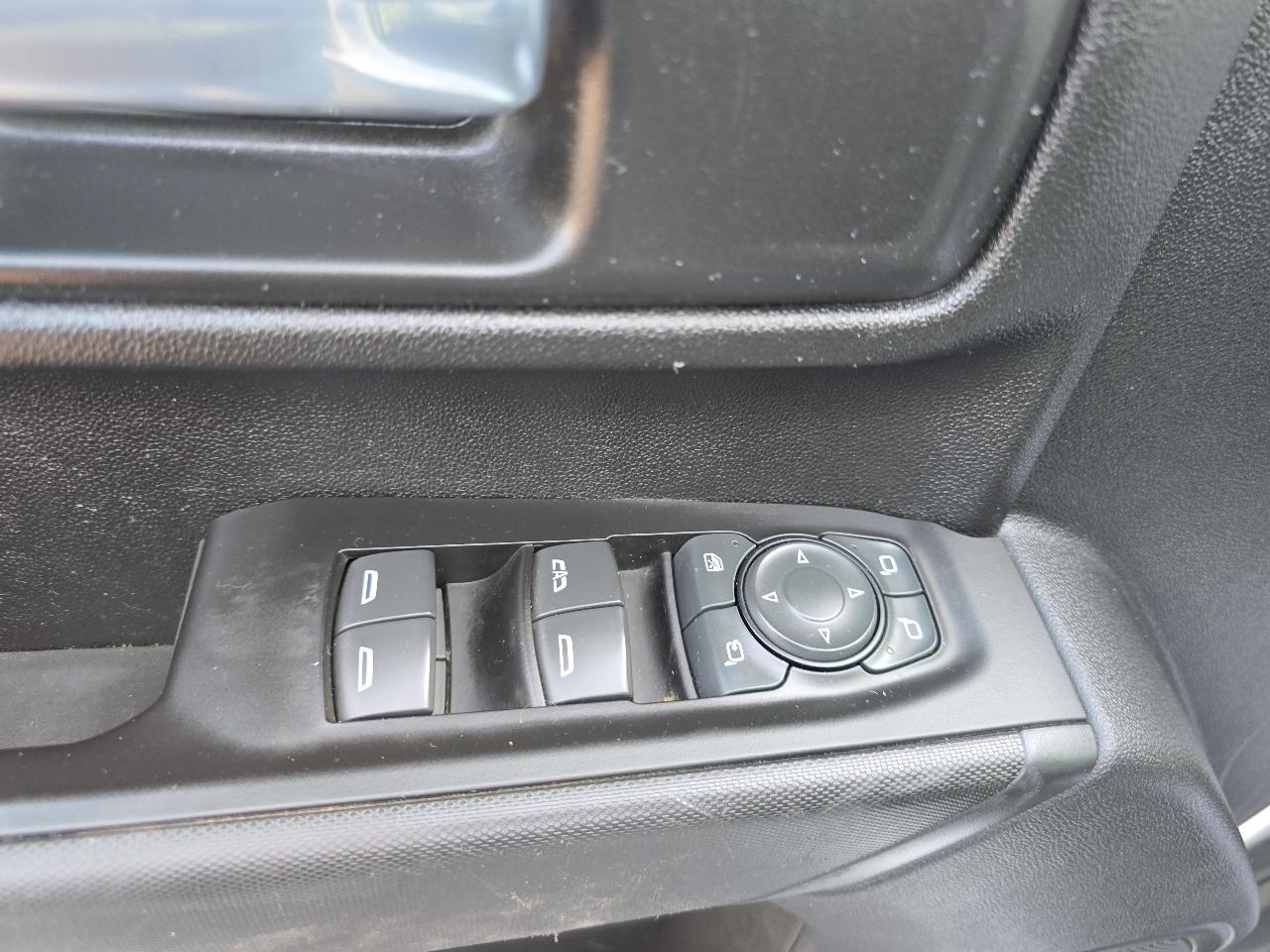 Chevrolet Silverado 2500HD 4WD Crew Cab 159" Custom 2022