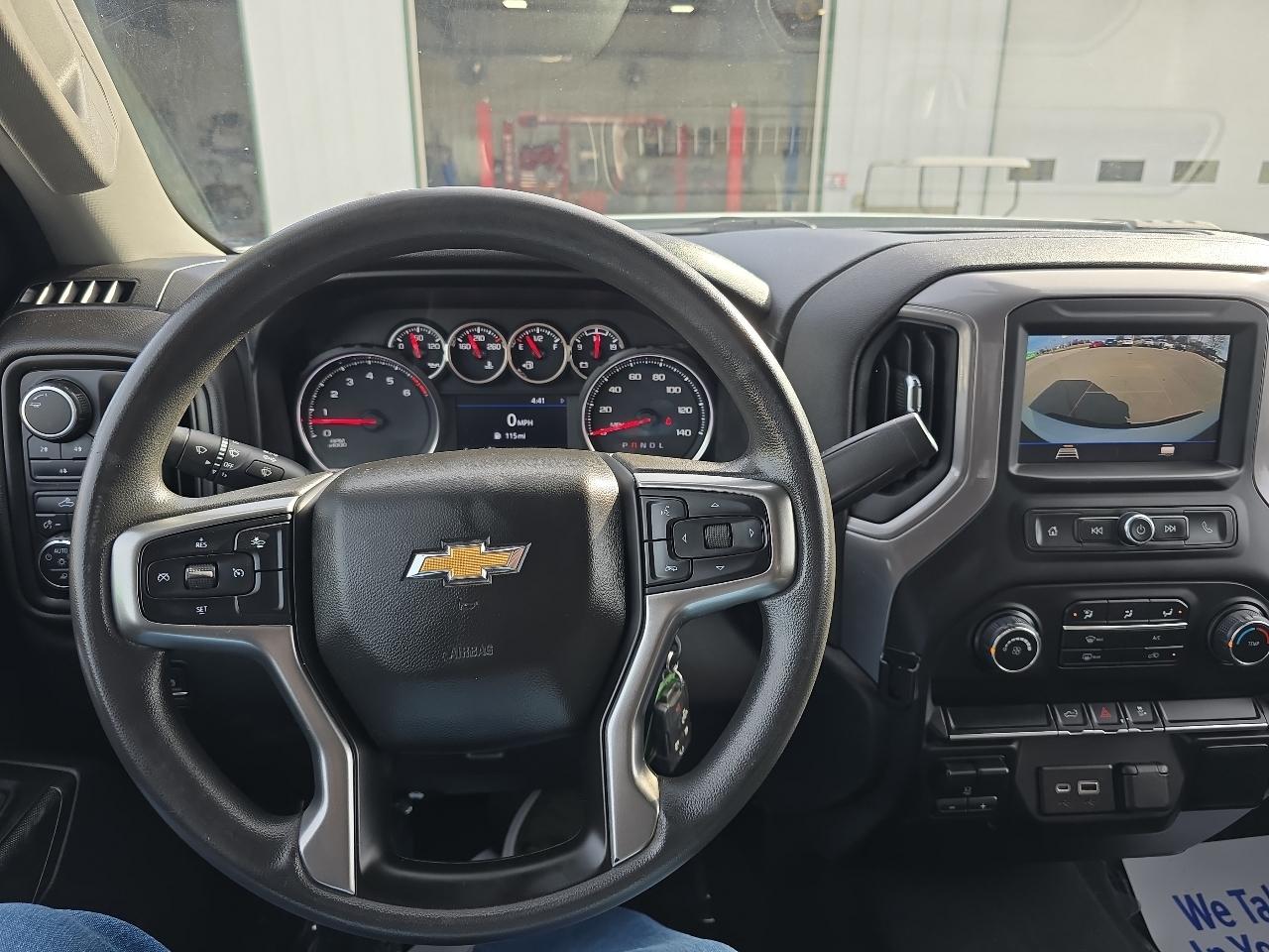 Chevrolet Silverado 2500HD 4WD Crew Cab 159" Custom 2022