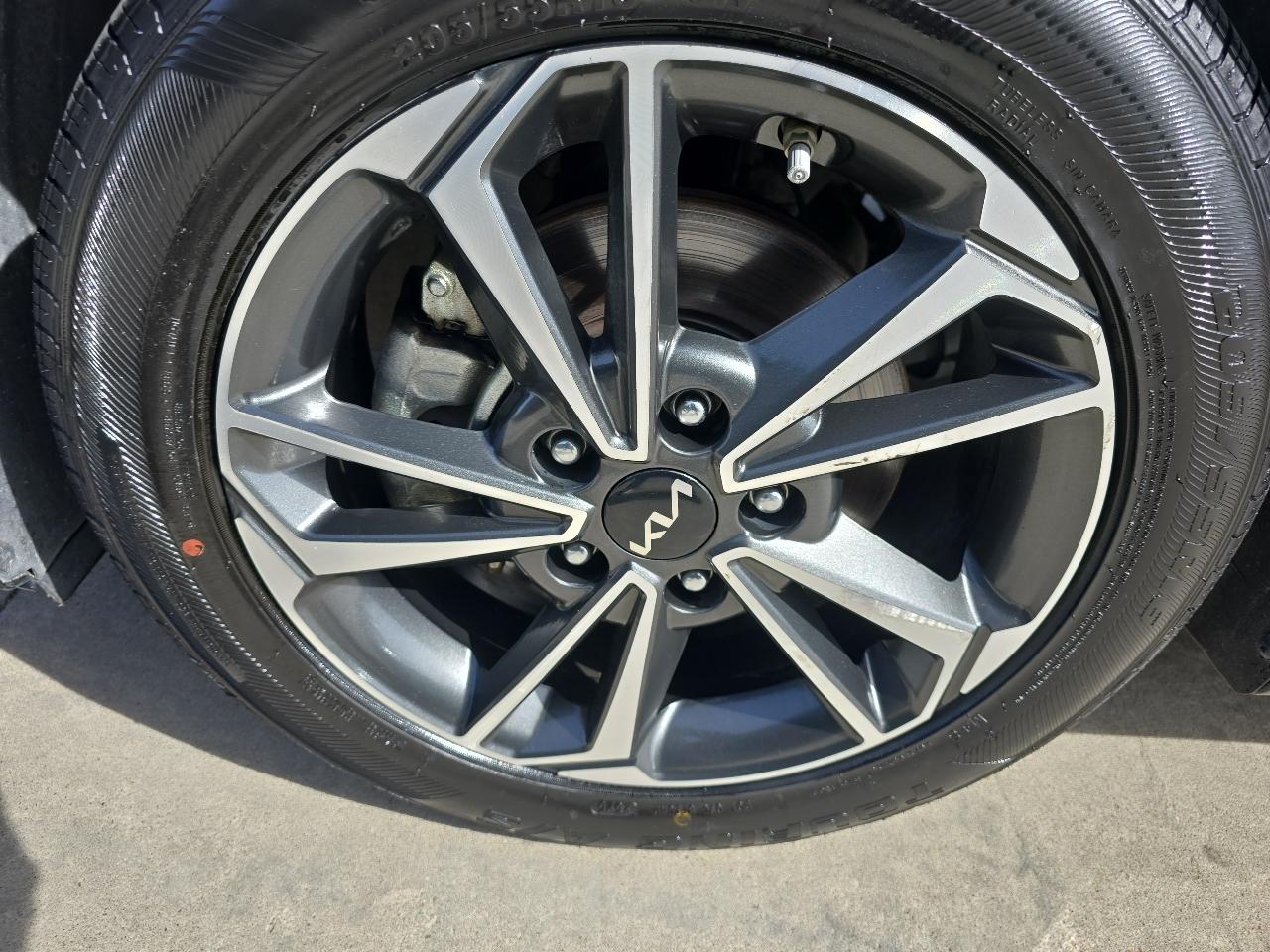 Kia Forte LXS IVT 2024