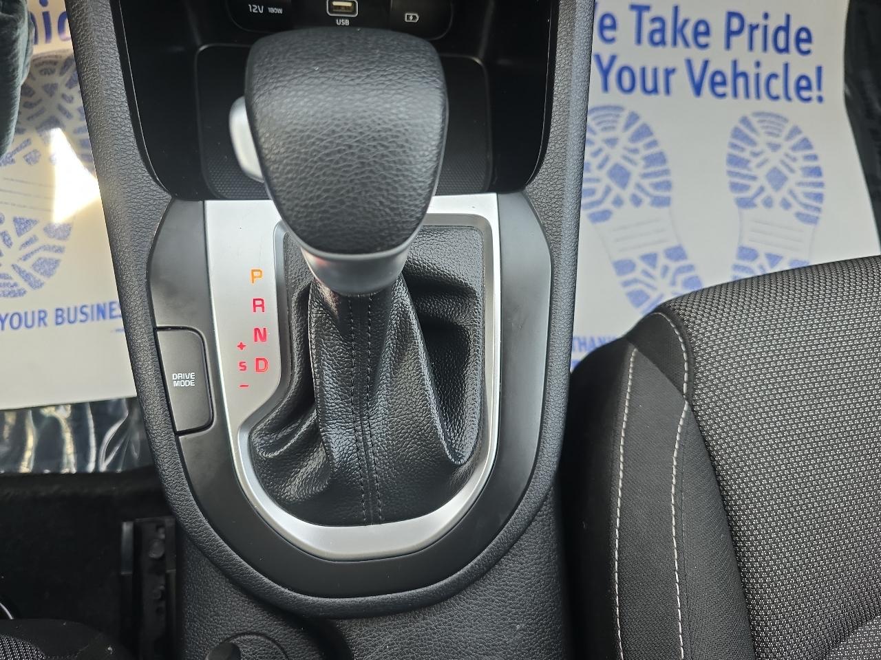 Kia Forte LXS IVT 2024