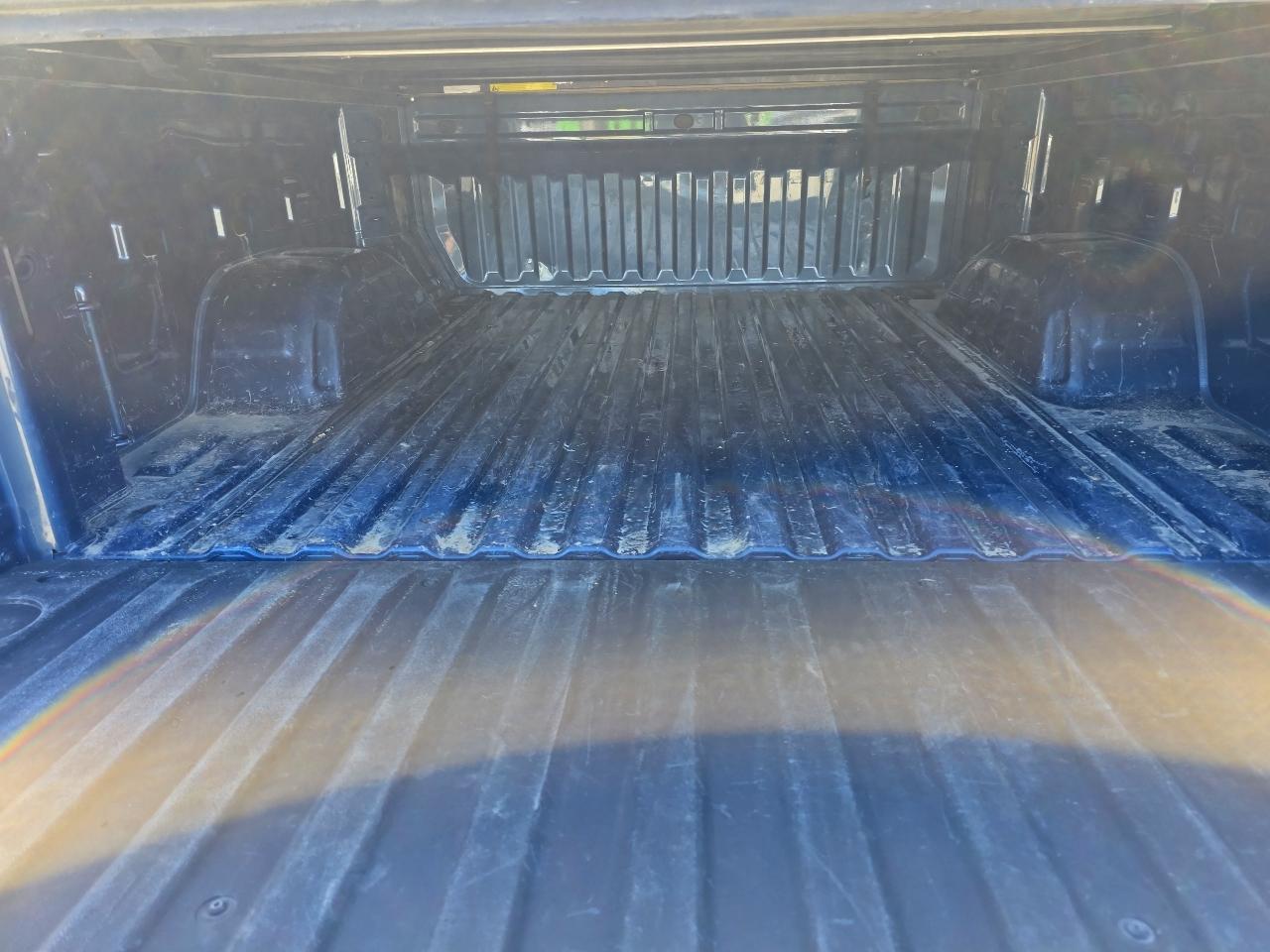 GMC Sierra 1500 4WD Crew Cab 147" SLE 2024