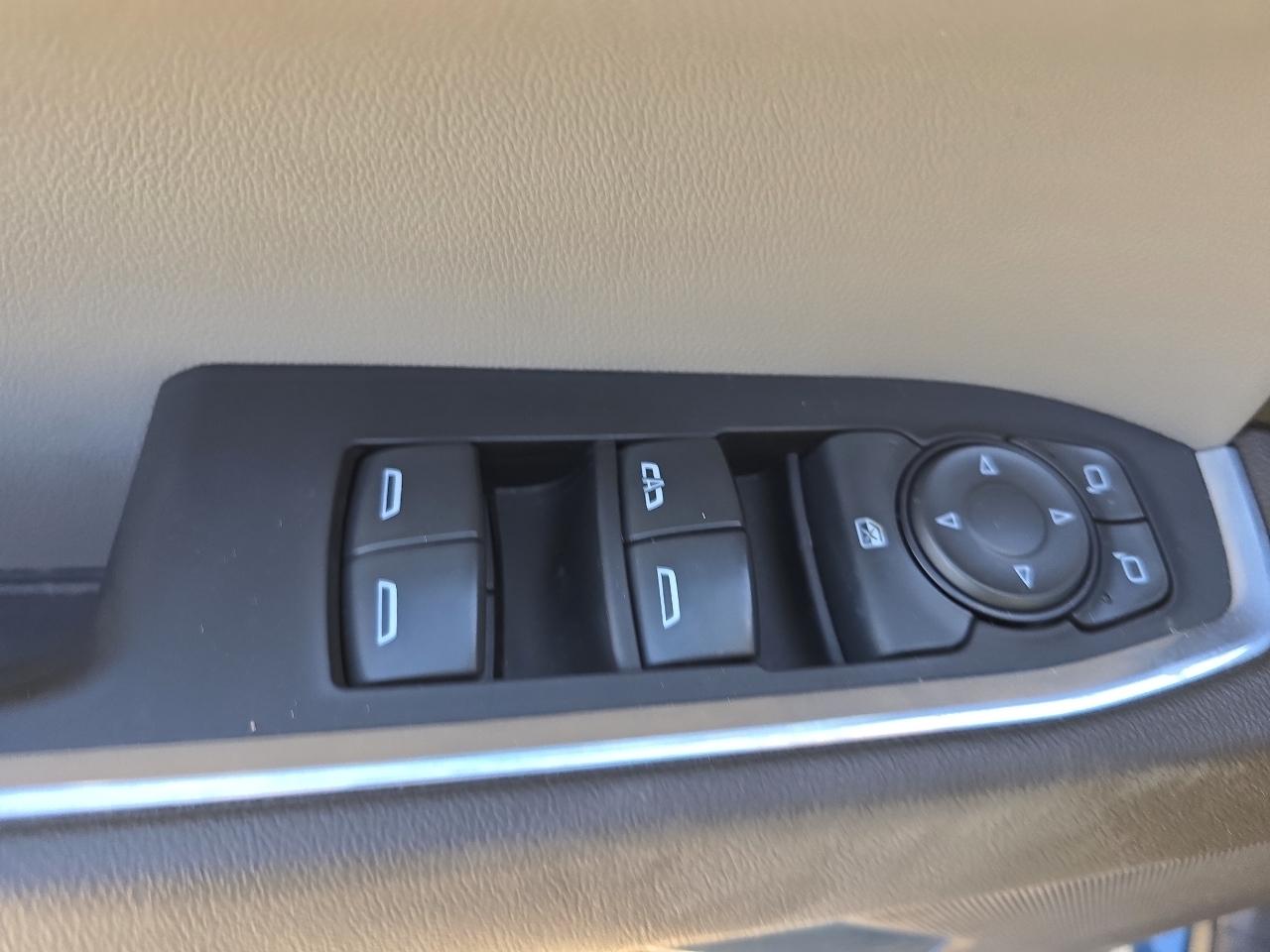 GMC Sierra 1500 4WD Crew Cab 147" SLE 2024