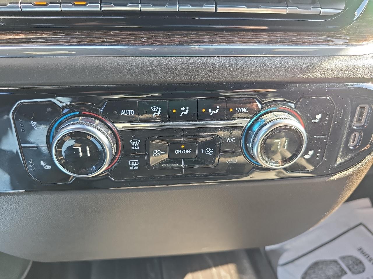 GMC Sierra 1500 4WD Crew Cab 147" SLE 2024