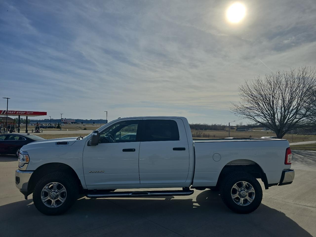 RAM 2500 Big Horn 4x4 Crew Cab 6'4" Box 2024