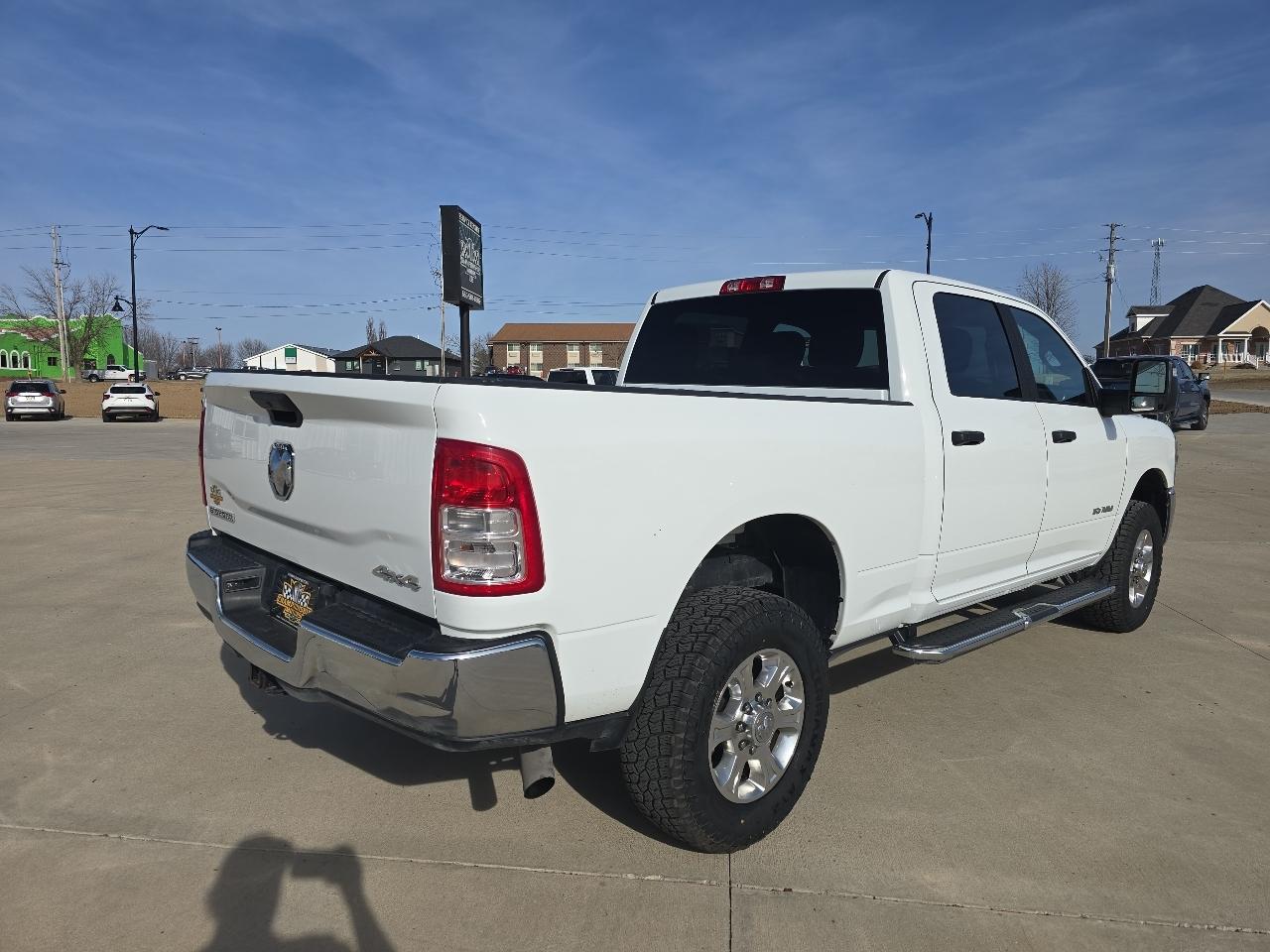 RAM 2500 Big Horn 4x4 Crew Cab 6'4" Box 2024