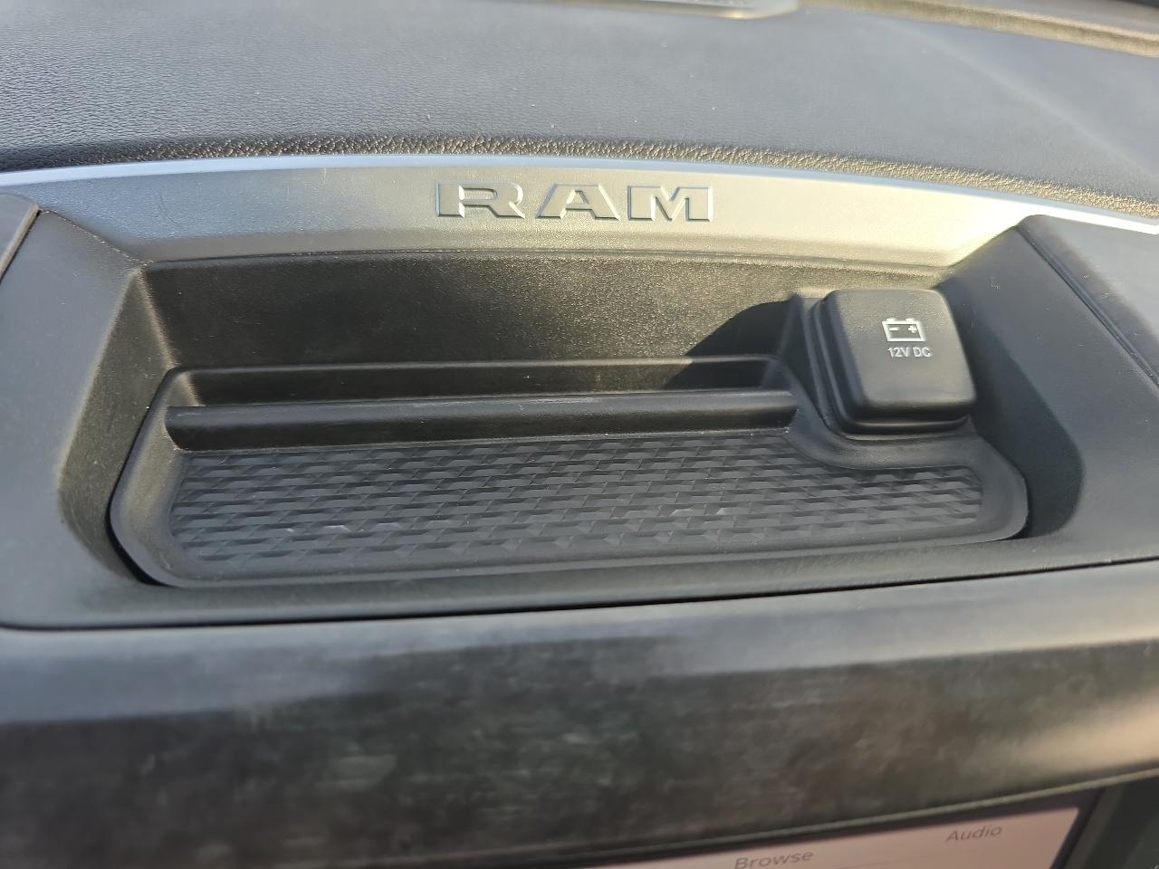 RAM 2500 Big Horn 4x4 Crew Cab 6'4" Box 2024