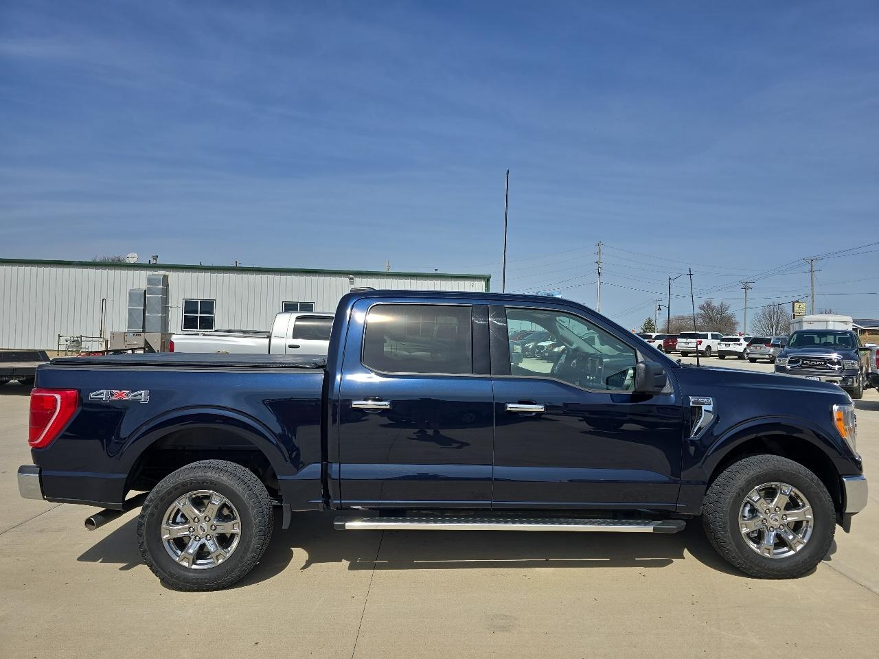 Ford F-150 XLT SuperCrew Short Bed 4WD 2023