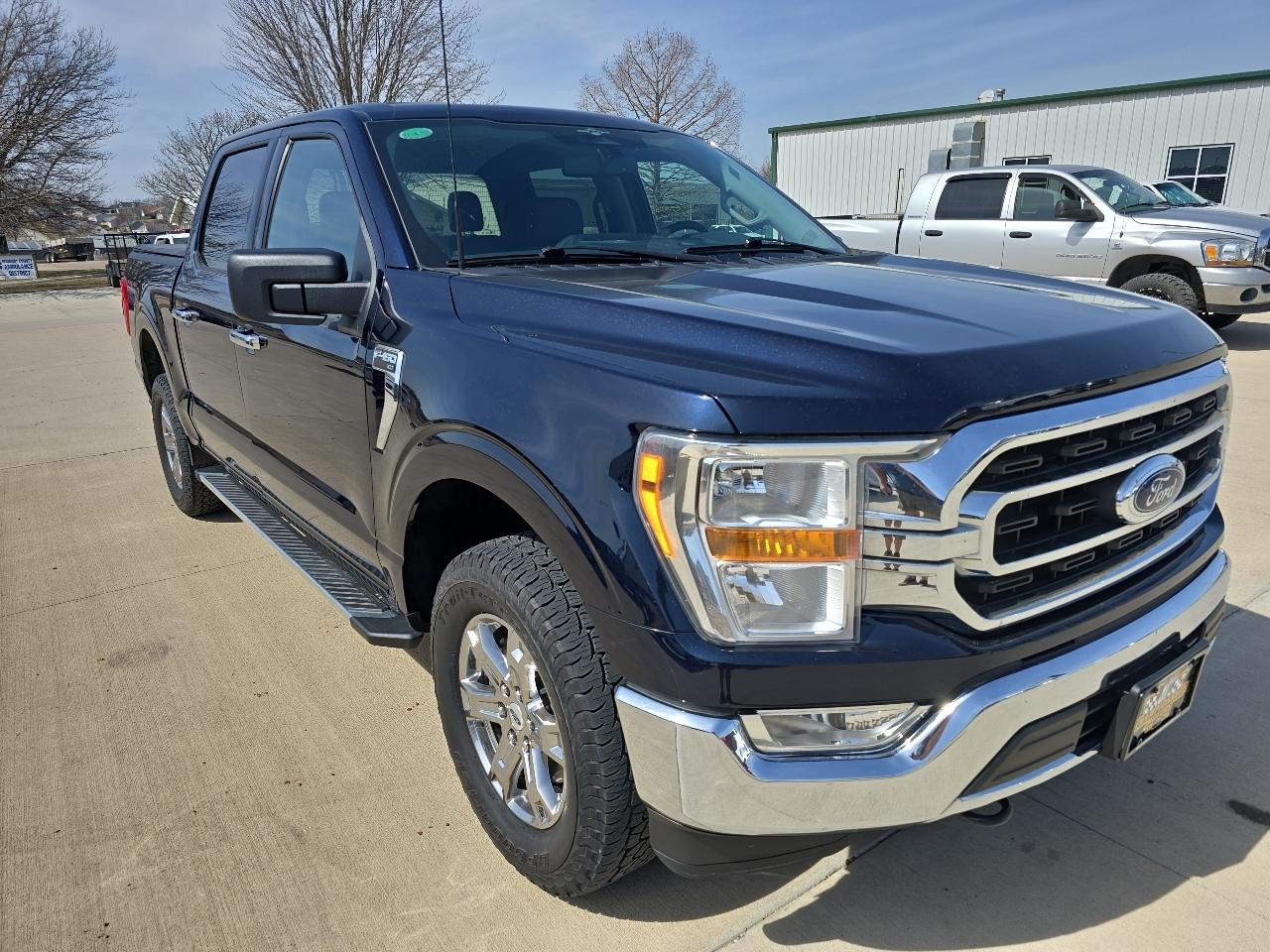 Ford F-150 XLT SuperCrew Short Bed 4WD 2023