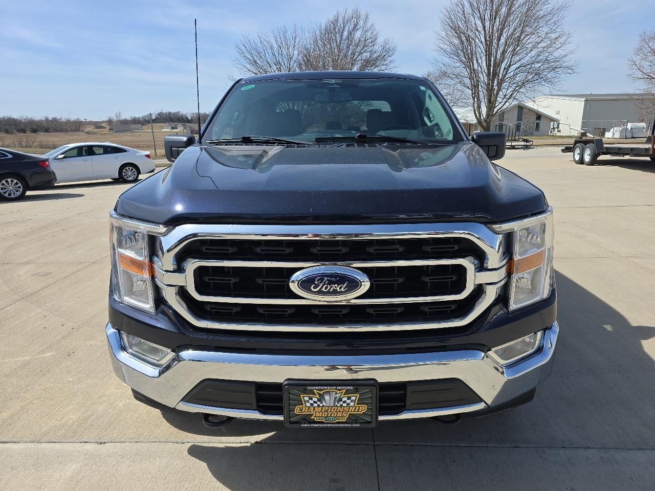 Ford F-150 XLT SuperCrew Short Bed 4WD 2023