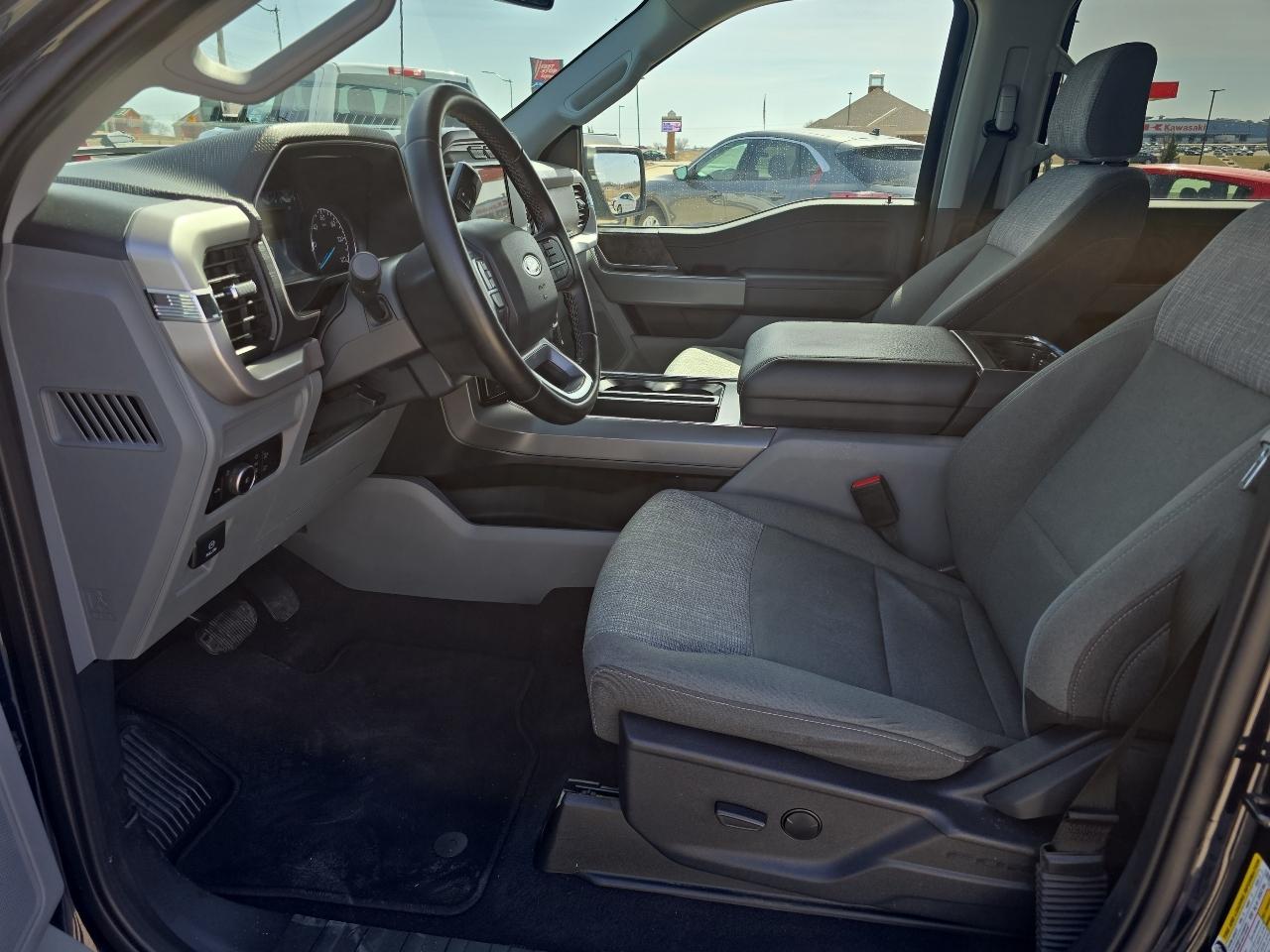 Ford F-150 XLT SuperCrew Short Bed 4WD 2023