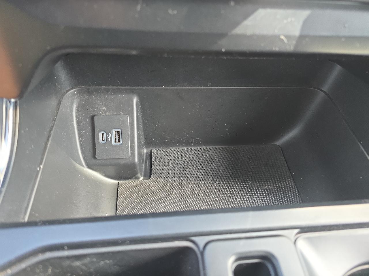 Ford F-150 XLT SuperCrew Short Bed 4WD 2023