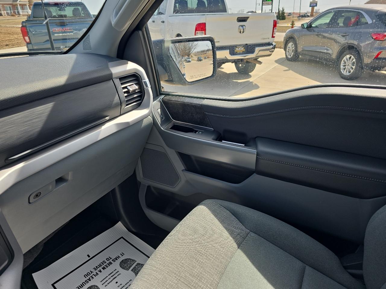 Ford F-150 XLT SuperCrew Short Bed 4WD 2023