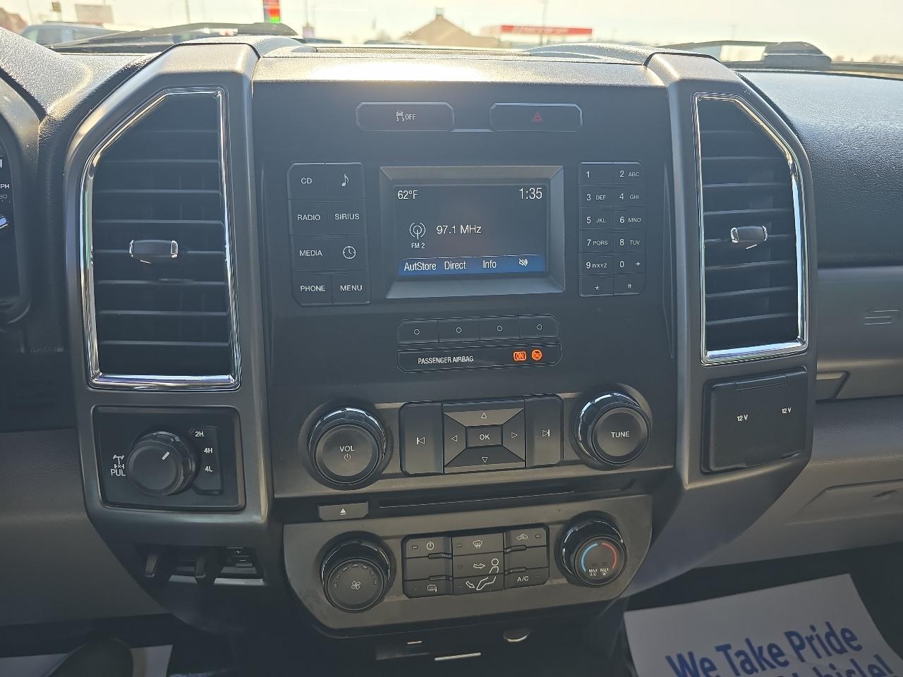 Ford Super Duty F-250 SRW XLT 4WD Crew Cab 6.75' Box 2017