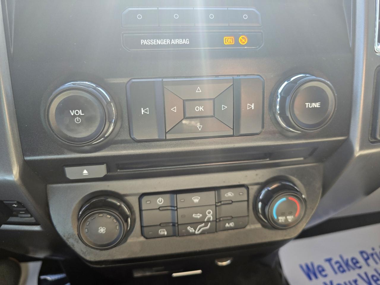 Ford Super Duty F-250 SRW XLT 4WD Crew Cab 6.75' Box 2017