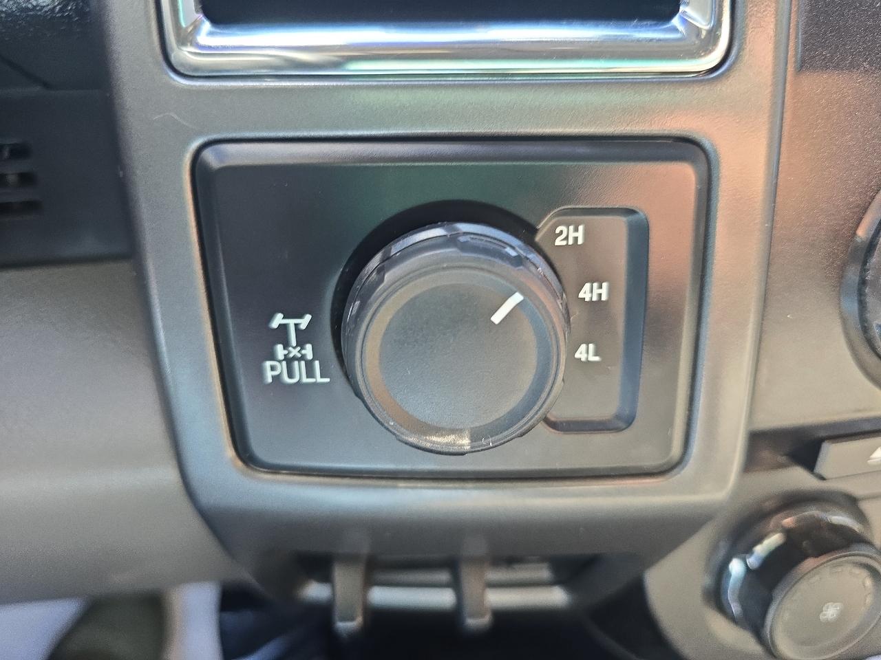 Ford Super Duty F-250 SRW XLT 4WD Crew Cab 6.75' Box 2017