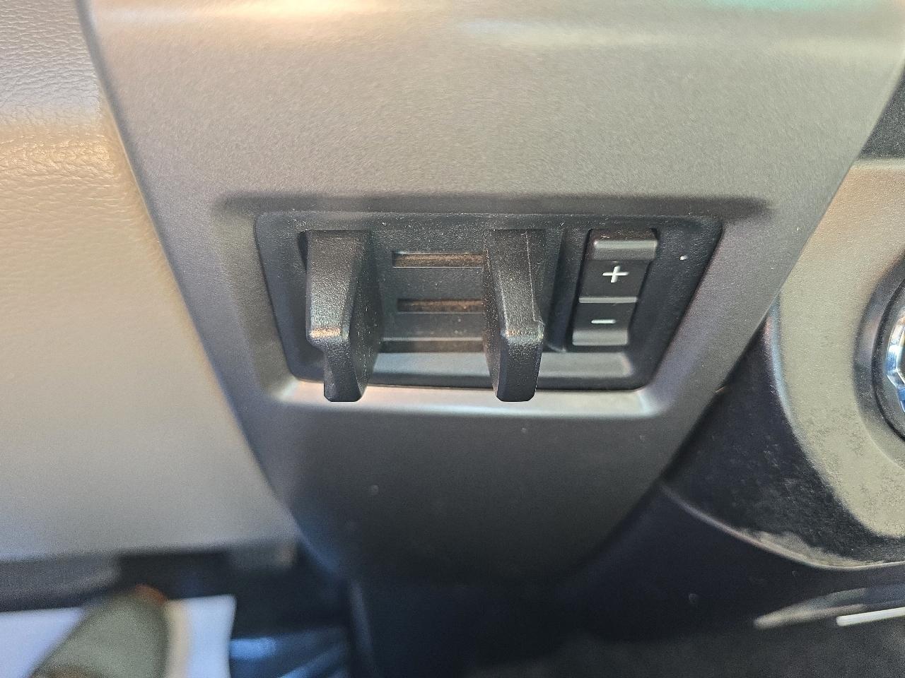 Ford Super Duty F-250 SRW XLT 4WD Crew Cab 6.75' Box 2017