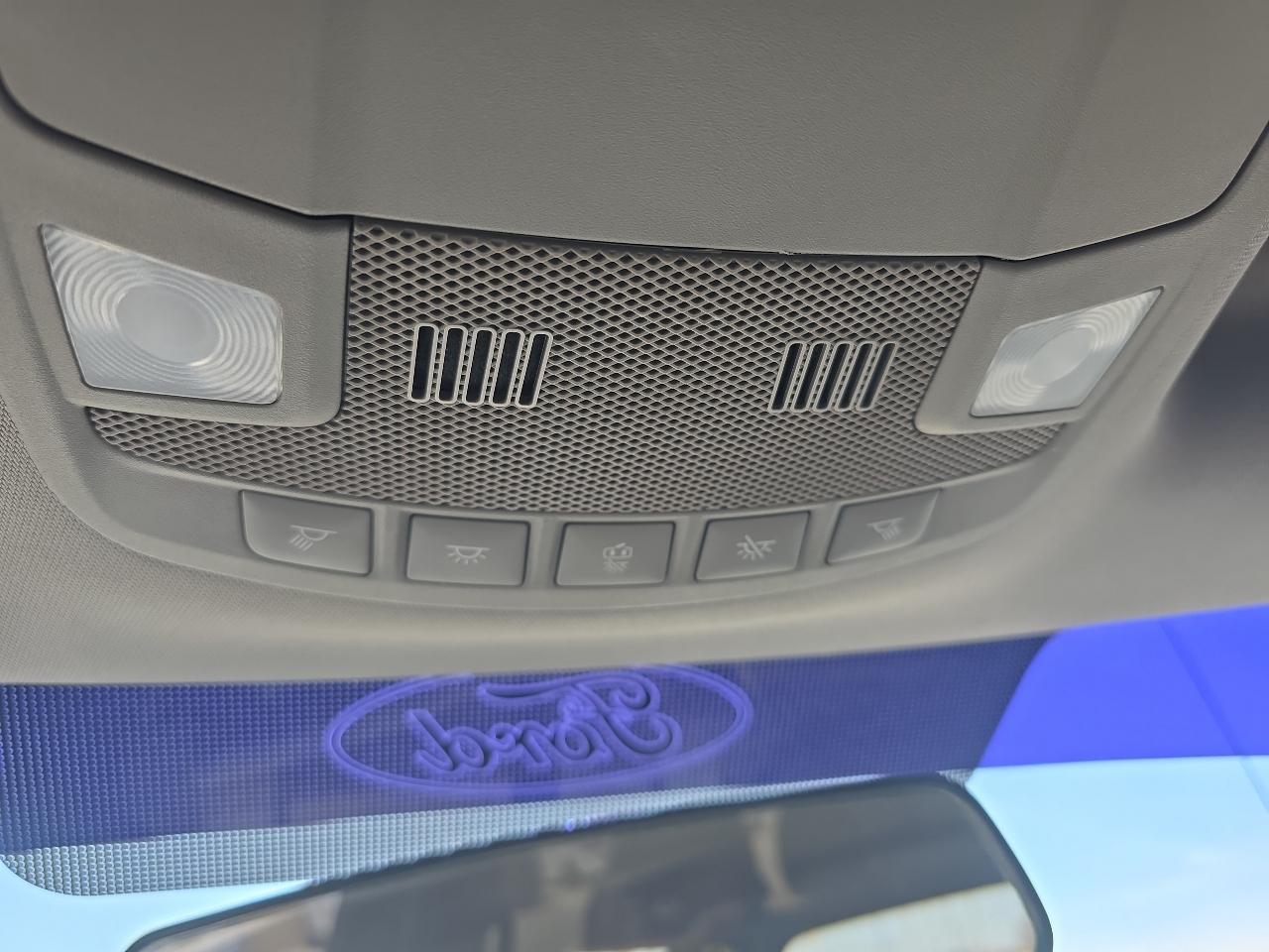 Ford Super Duty F-250 SRW XLT 4WD Crew Cab 6.75' Box 2017