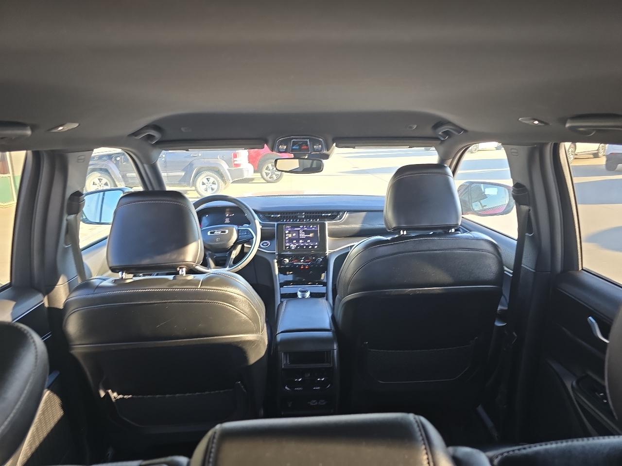 Jeep Grand Cherokee Altitude 4x4 2024