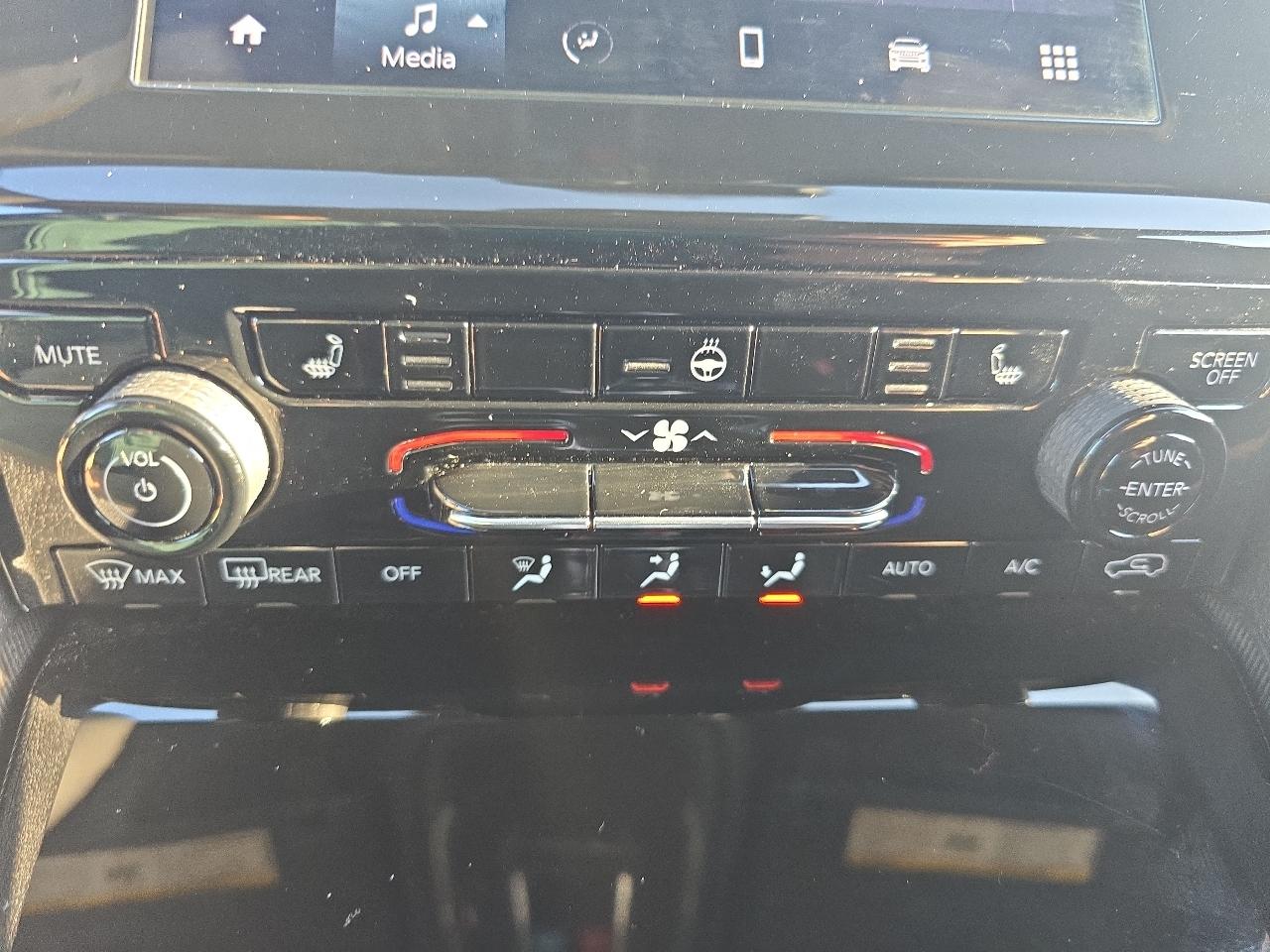 Jeep Grand Cherokee Altitude 4x4 2024