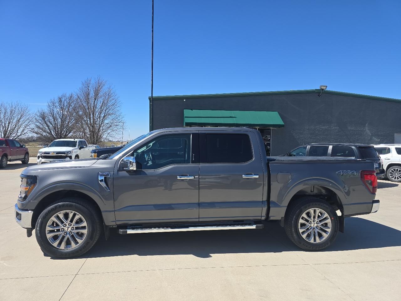 Ford F-150 XLT 4WD SuperCrew 5.5' Box 2024