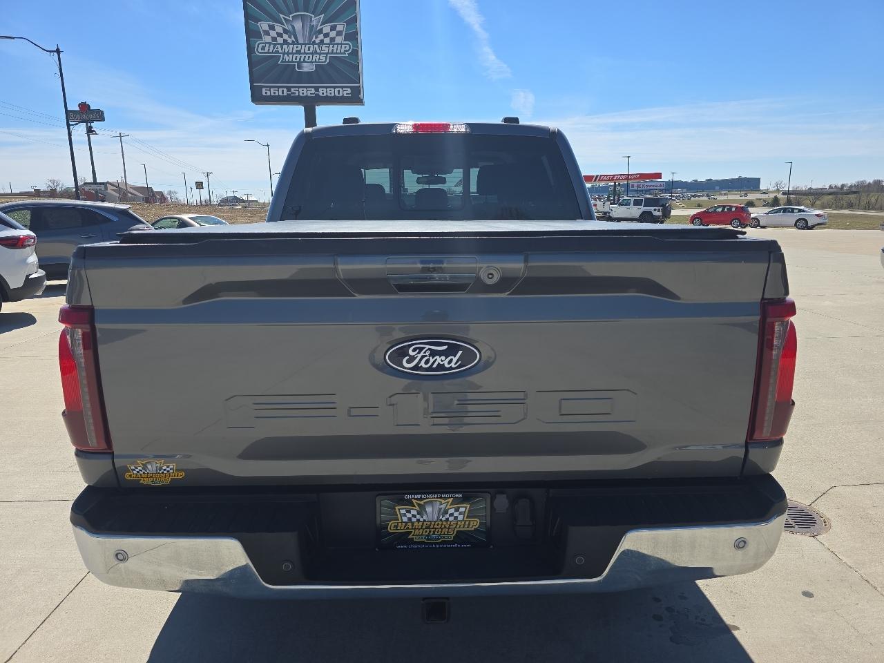 Ford F-150 XLT 4WD SuperCrew 5.5' Box 2024