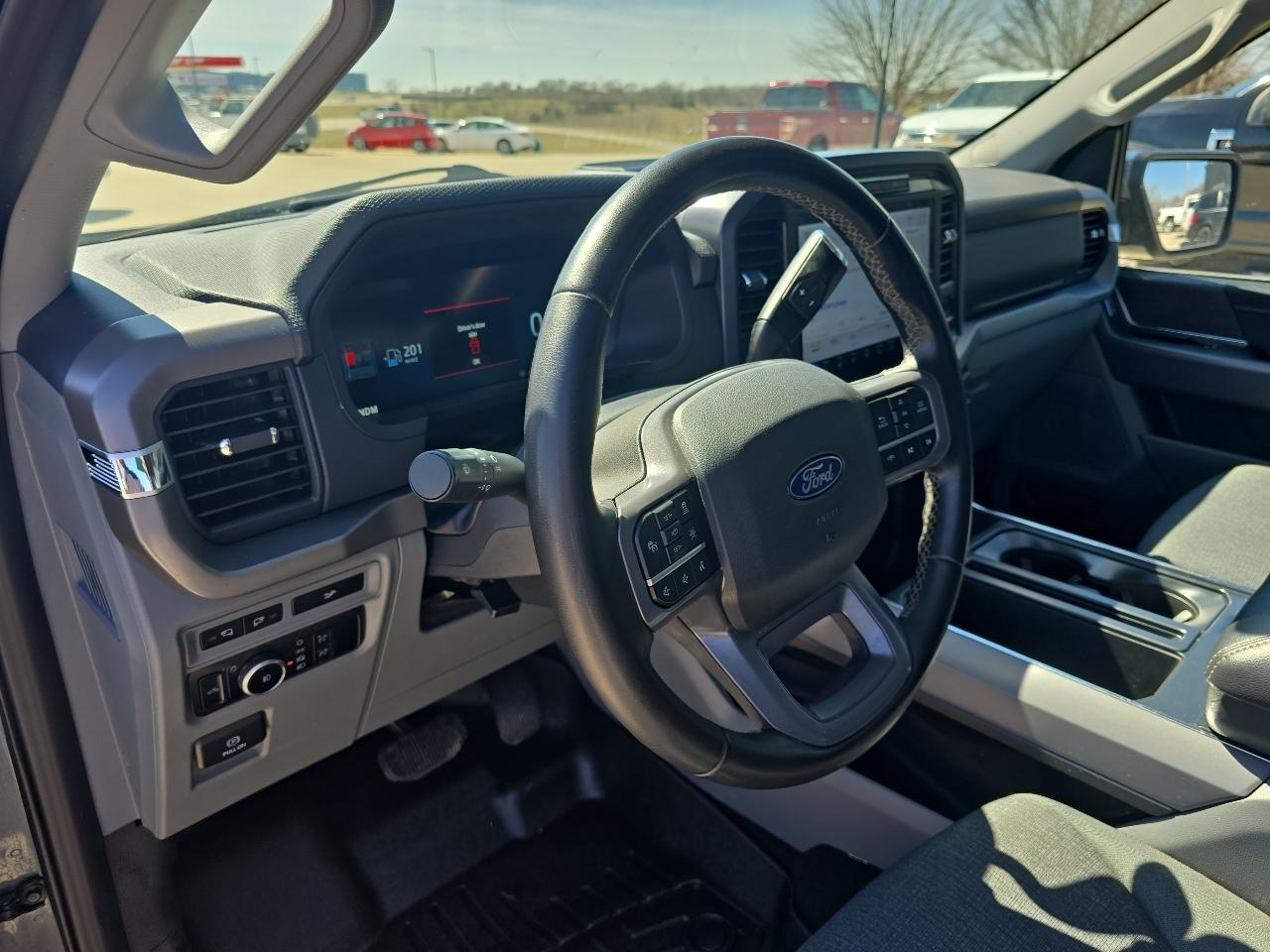 Ford F-150 XLT 4WD SuperCrew 5.5' Box 2024