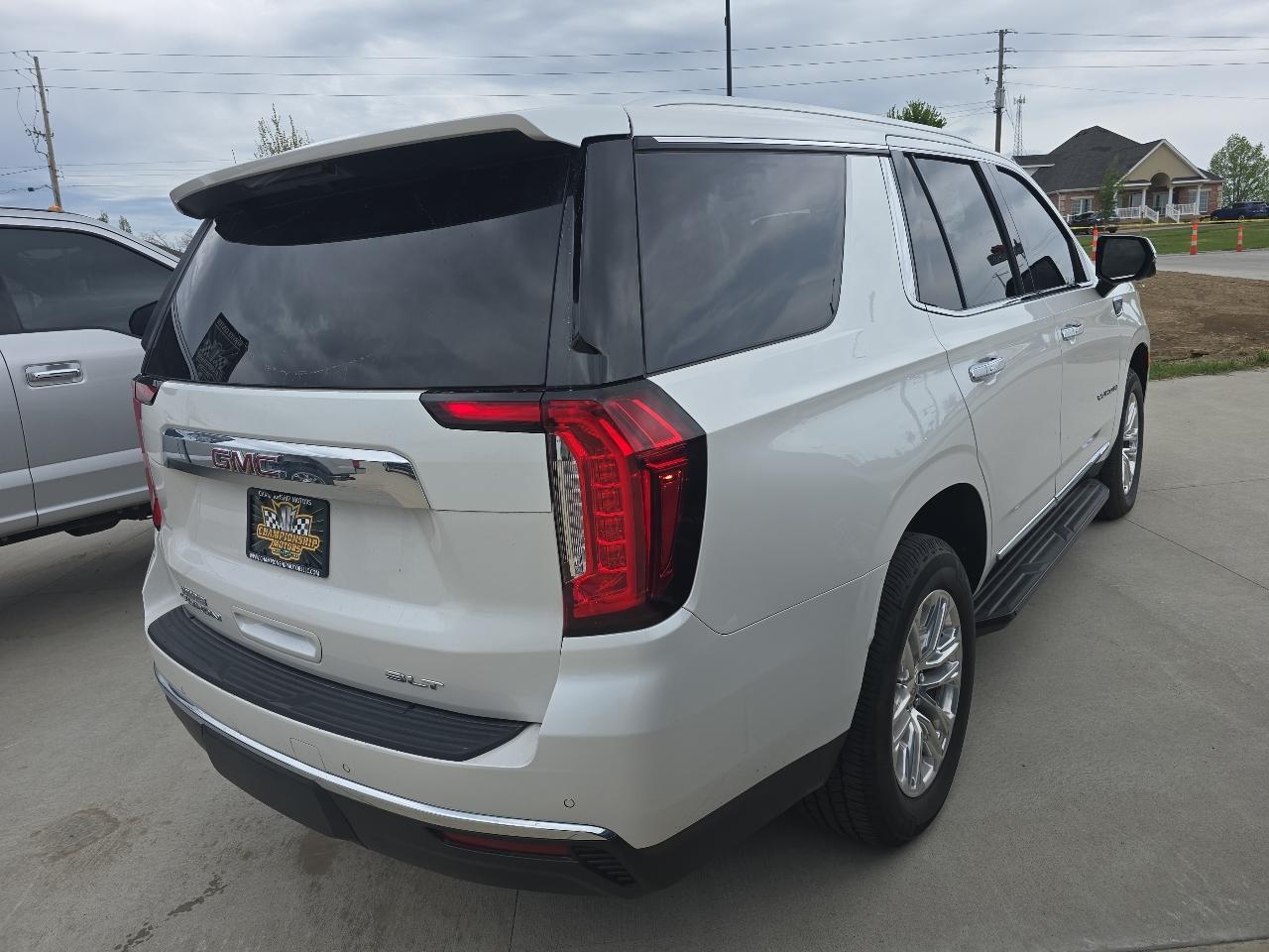 GMC Yukon 4WD 4dr SLT 2021