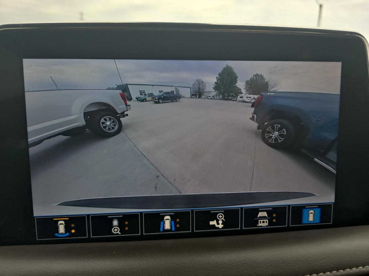 GMC Yukon 4WD 4dr SLT 2021