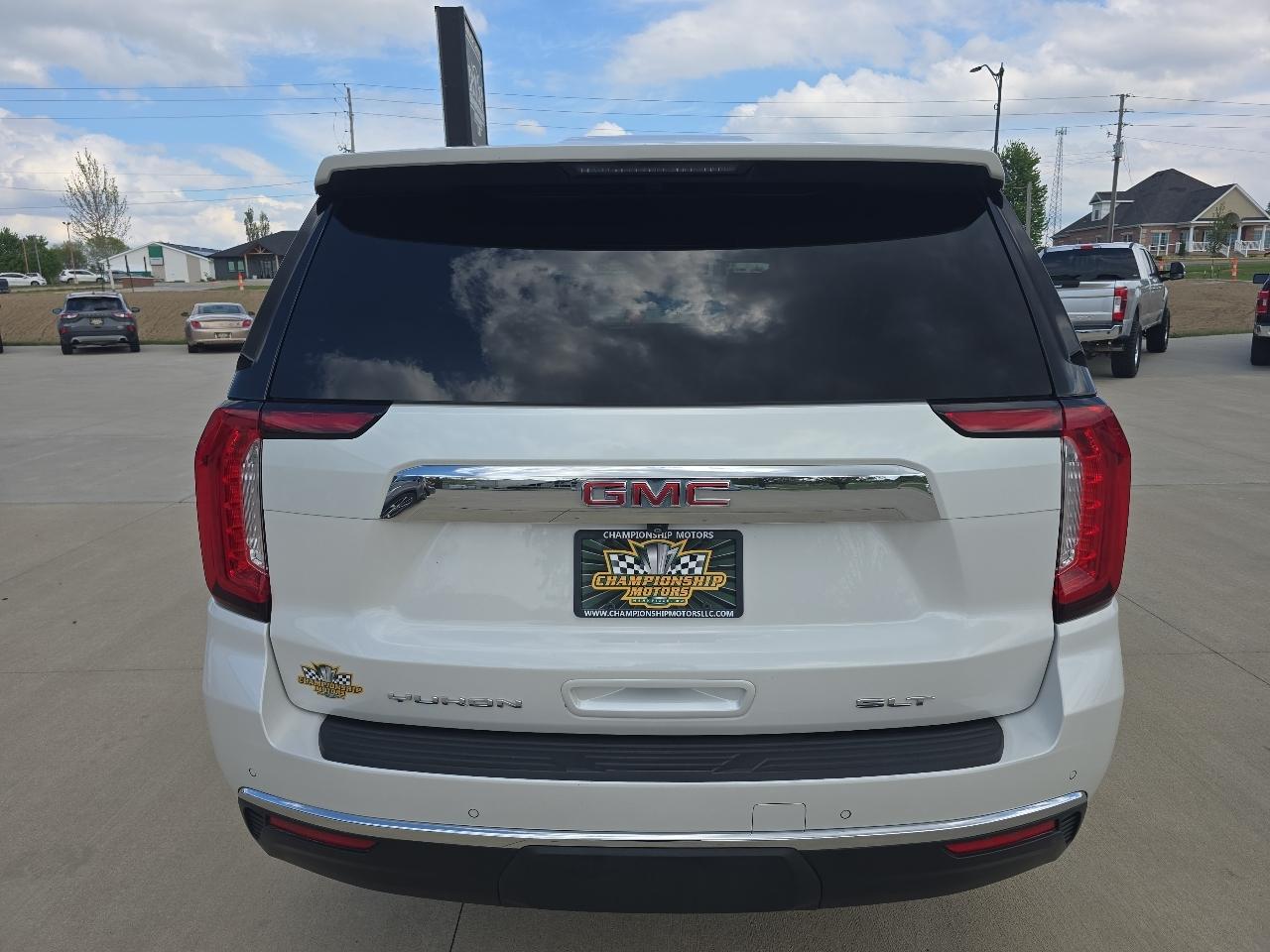 GMC Yukon 4WD 4dr SLT 2021