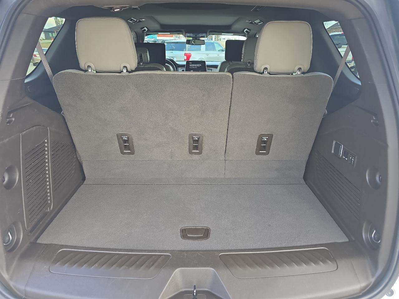 GMC Yukon 4WD 4dr SLT 2021